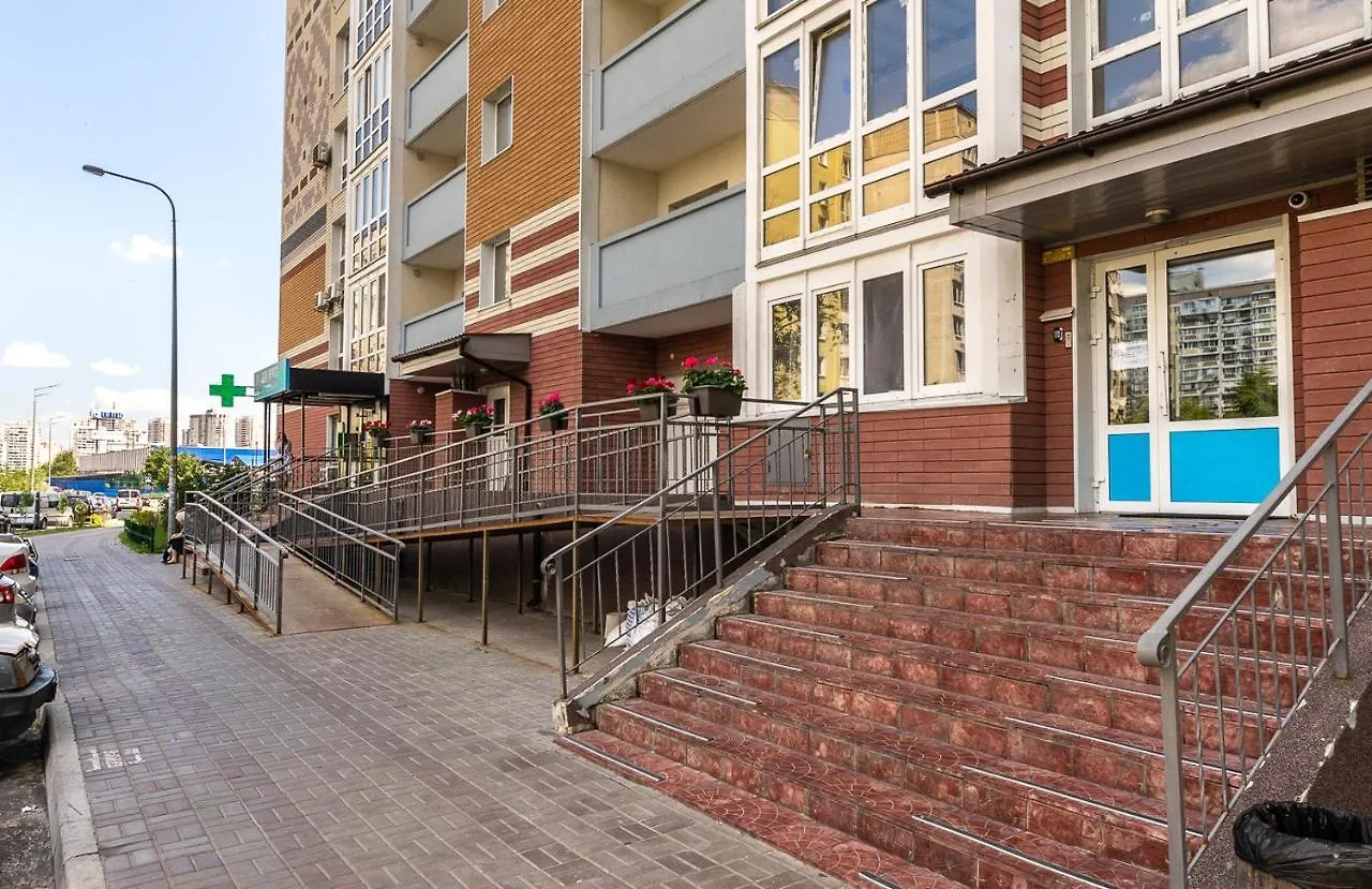 Appartement Осокорки, Видовая Современная 3Х Комнатная С 2Мя Спальнями, Рядом С Эпицентром. Kiev Oekraïne